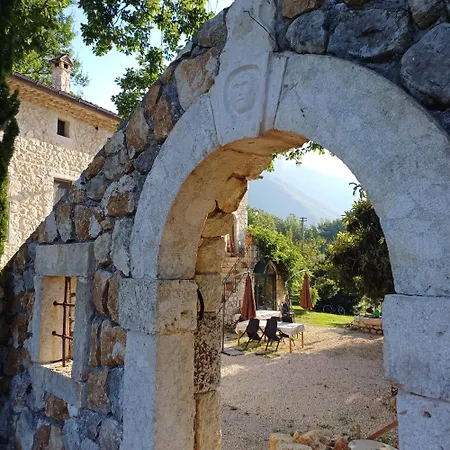Casal Cominium Bed & Breakfast San Donato Val di Comino